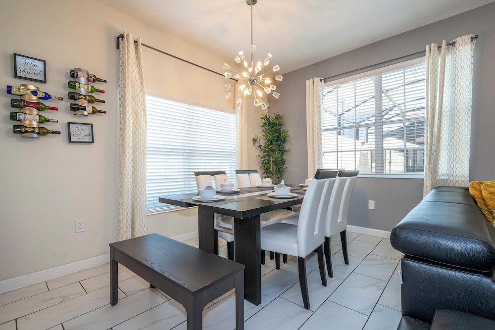 3085 TS - Opulent 5 BR Townhome Private Pool