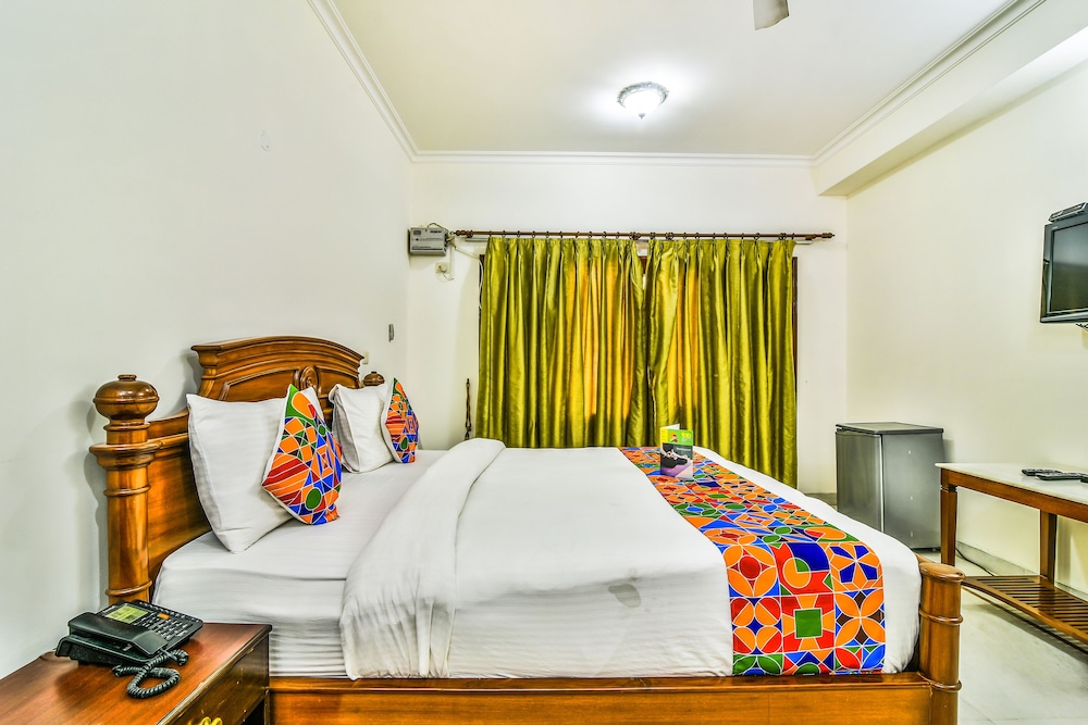 FabHotel Homeport Residency