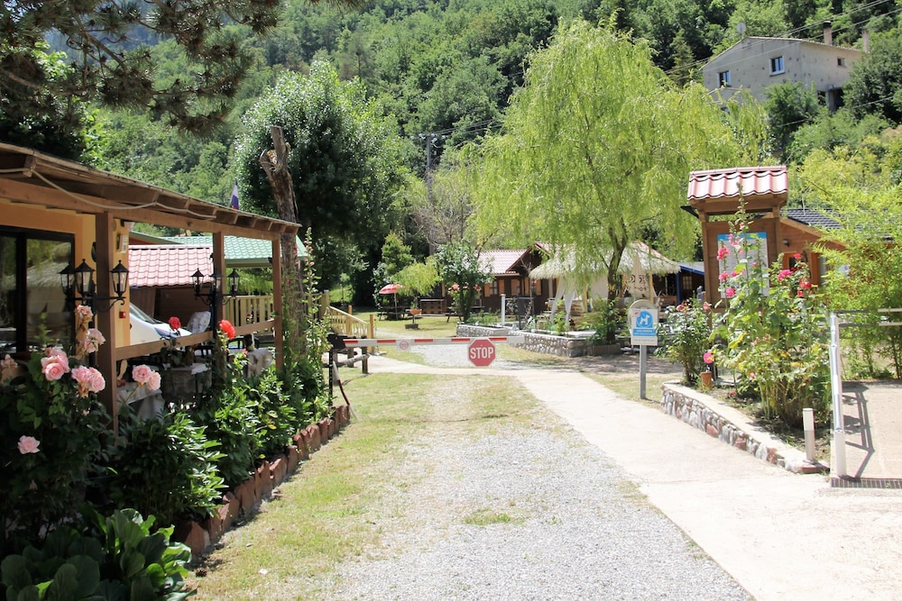Domaine de L'Amitié view 2