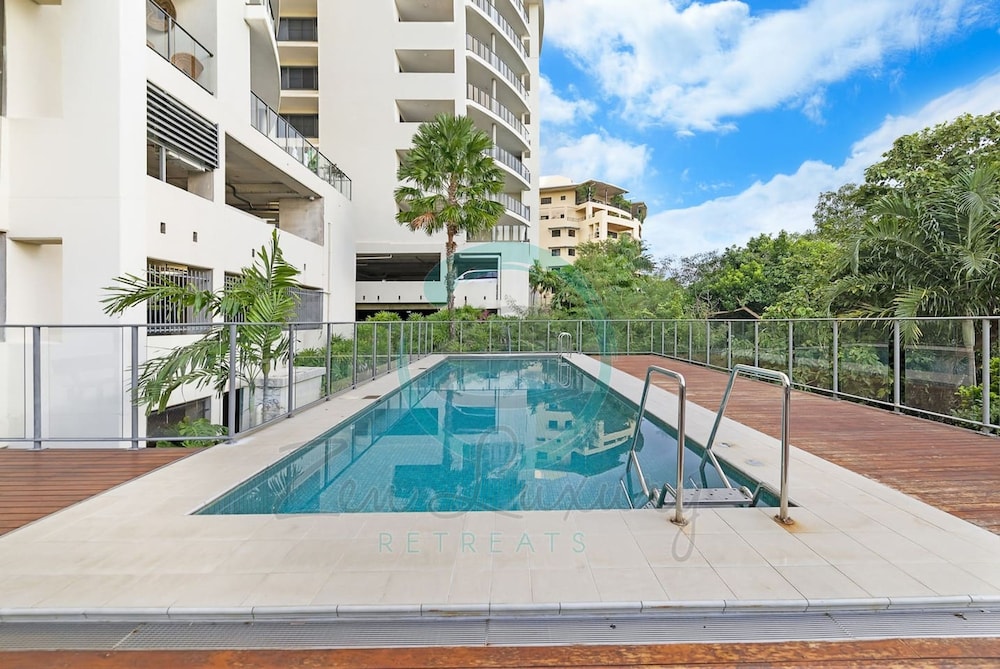 Zen Arkaba 3BR Luxury Waterfront Apt Pool BBQ - Image 3