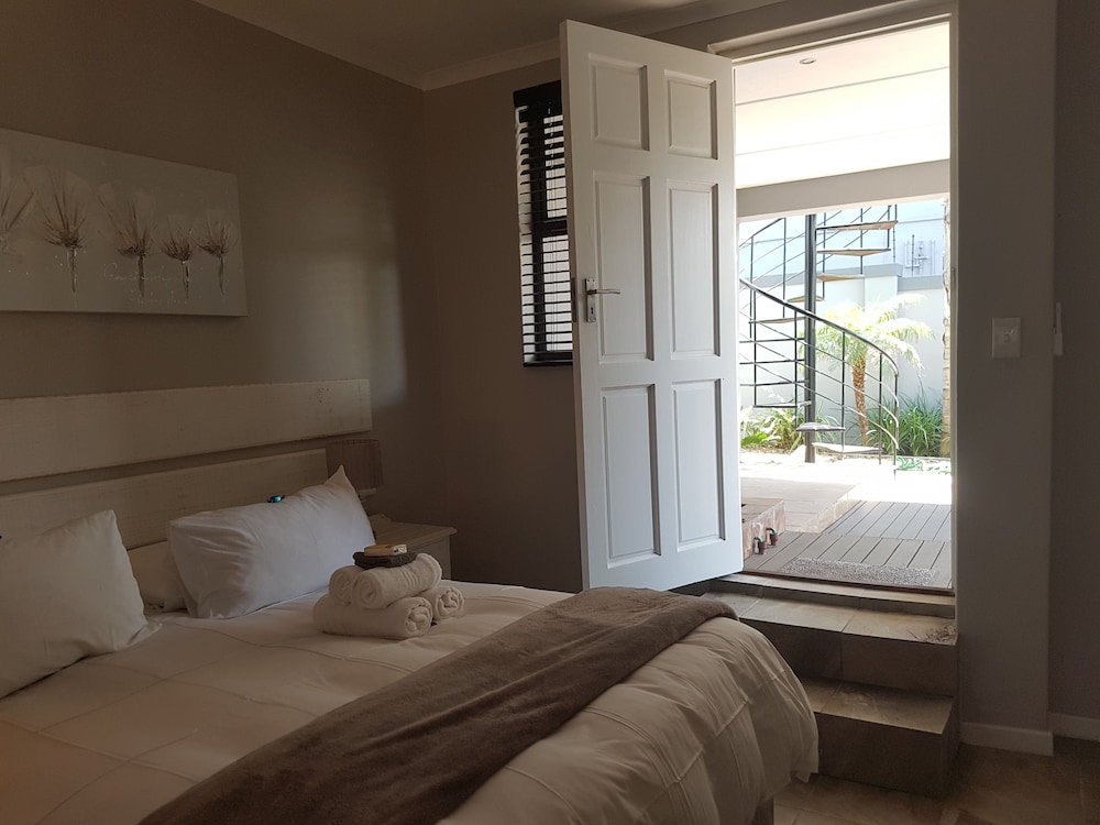 Melkbosch Guesthouse