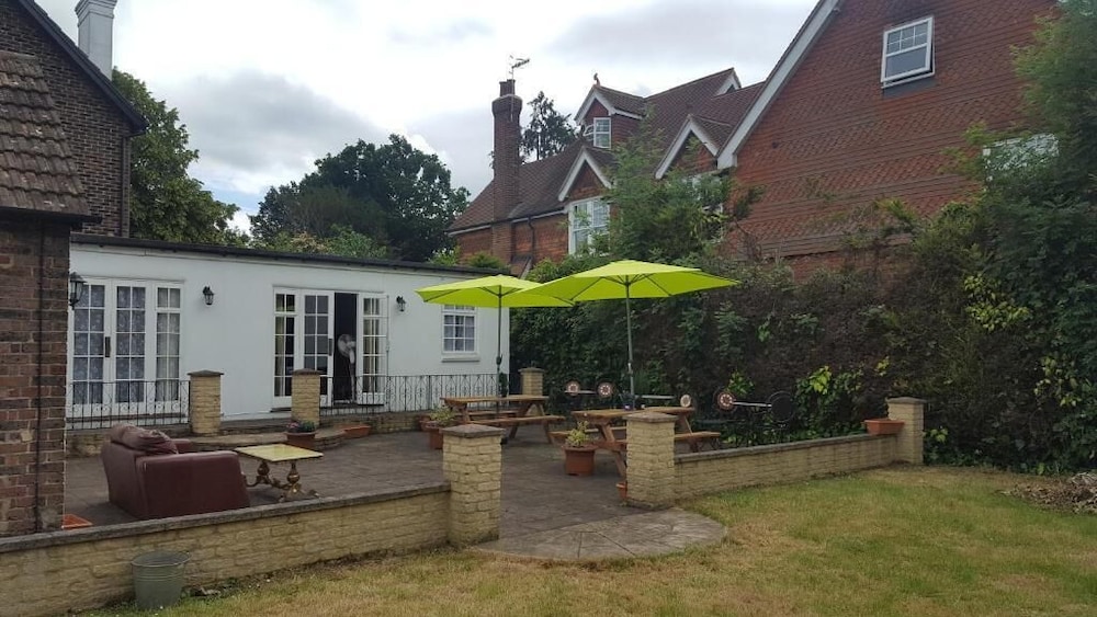Gatwick Castle B&B