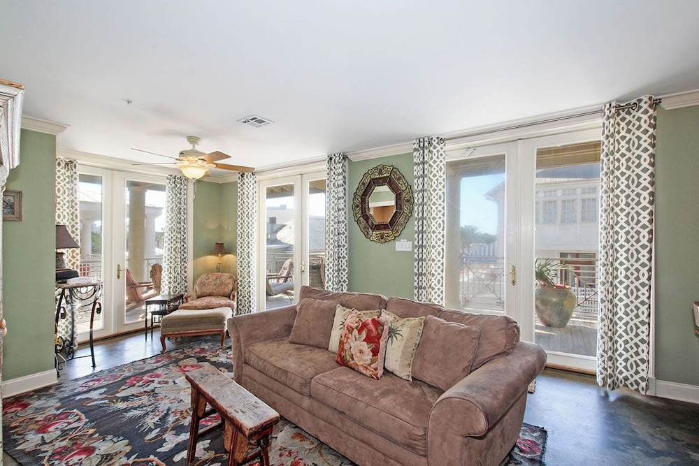 Cottage Rental Agency - Seaside, Florida