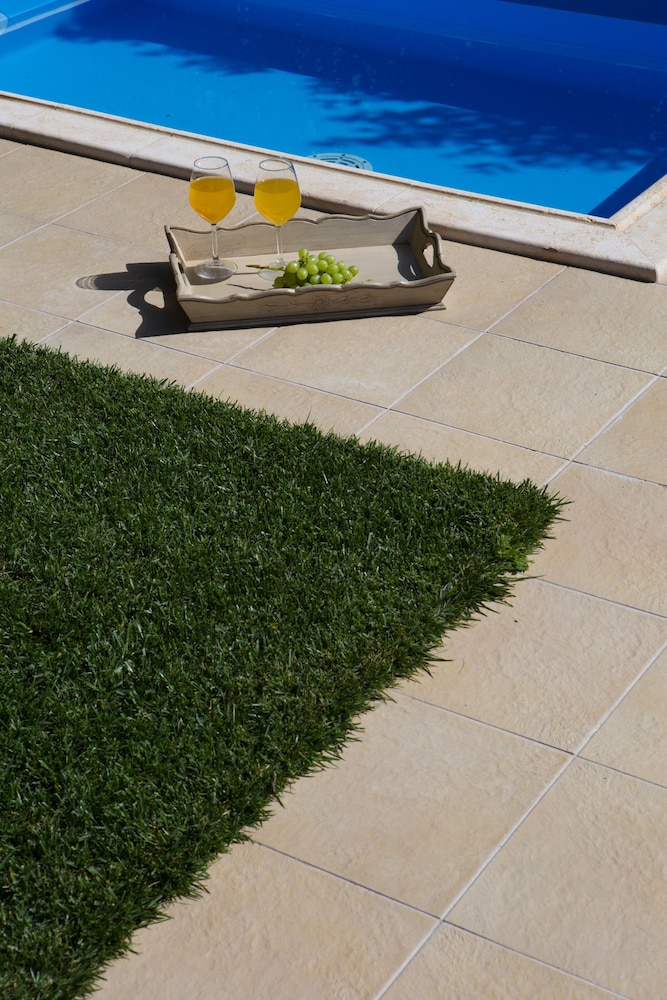 Exanthia Villas