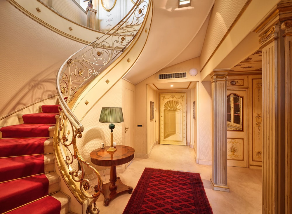 Colosseum Penthouse Beyond Collection