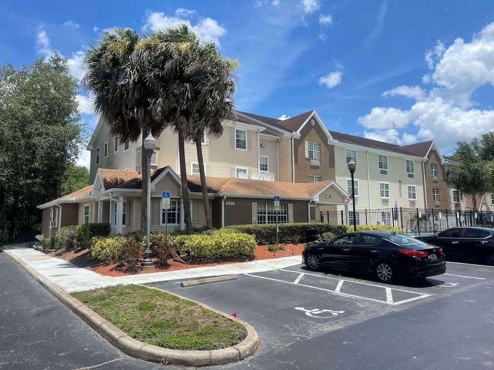 Tampa Bay Area Vacations - MainStay Suites Tampa Moffitt-USF - Property Image 1