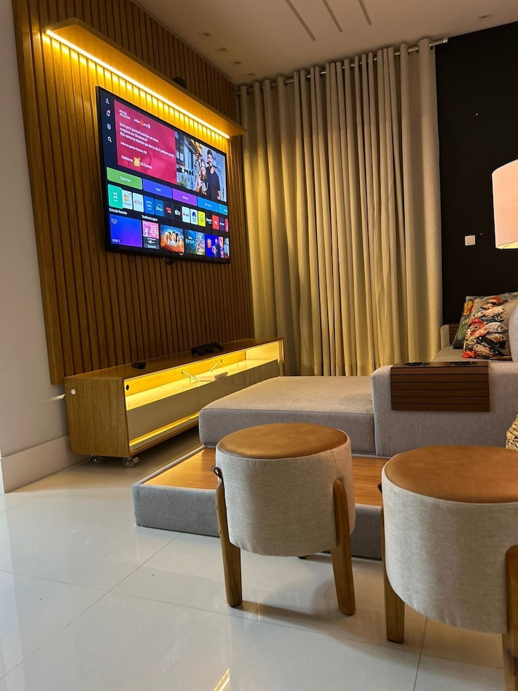 APARTAMENTO ALTO PADRÃO CENTRO ITAJAÍ