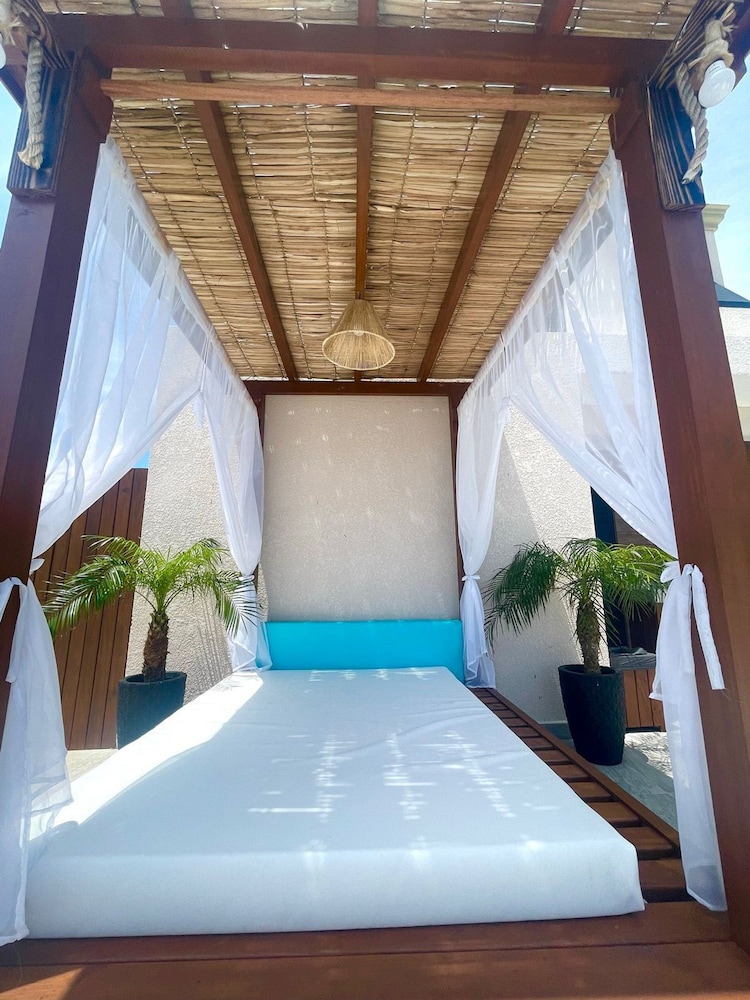 Residencial Beach Palace