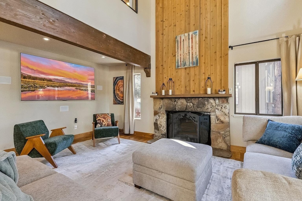 1192 Timber Lane 4 Bedroom Home
