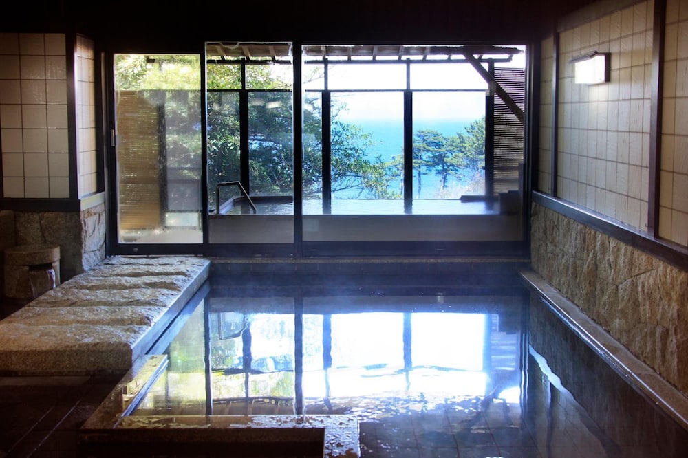 Nishiizu Koyoi