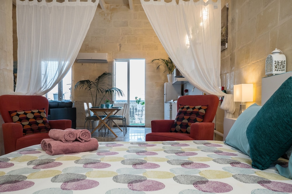 Valletta City Gate Apartment view 5