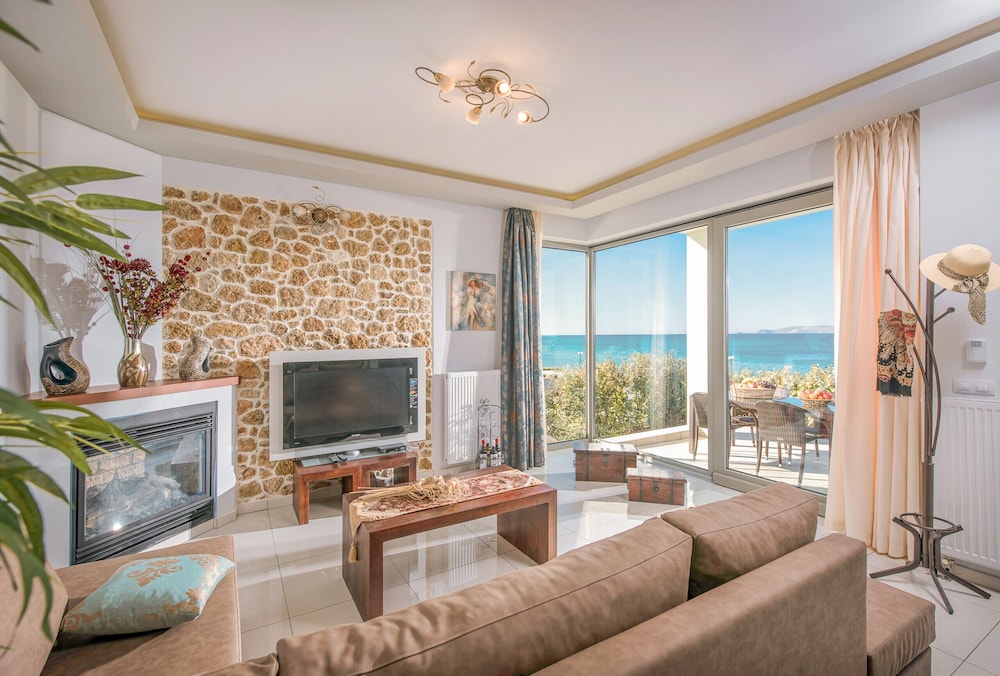 Aphrodite beachfront villa