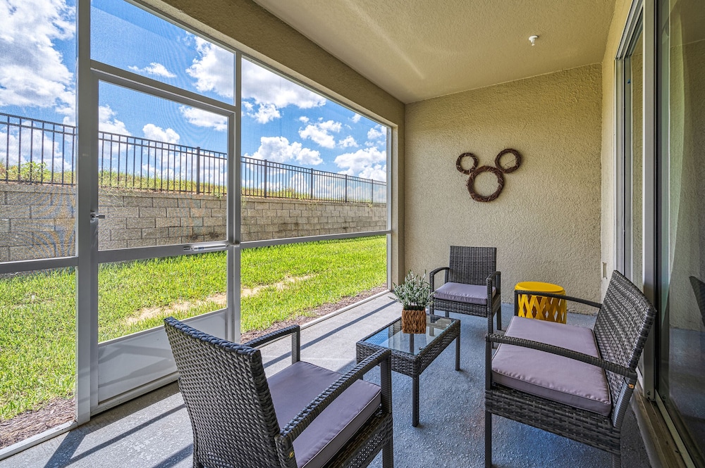 Mickey Themed 2 Bdrm Condo - Image 3