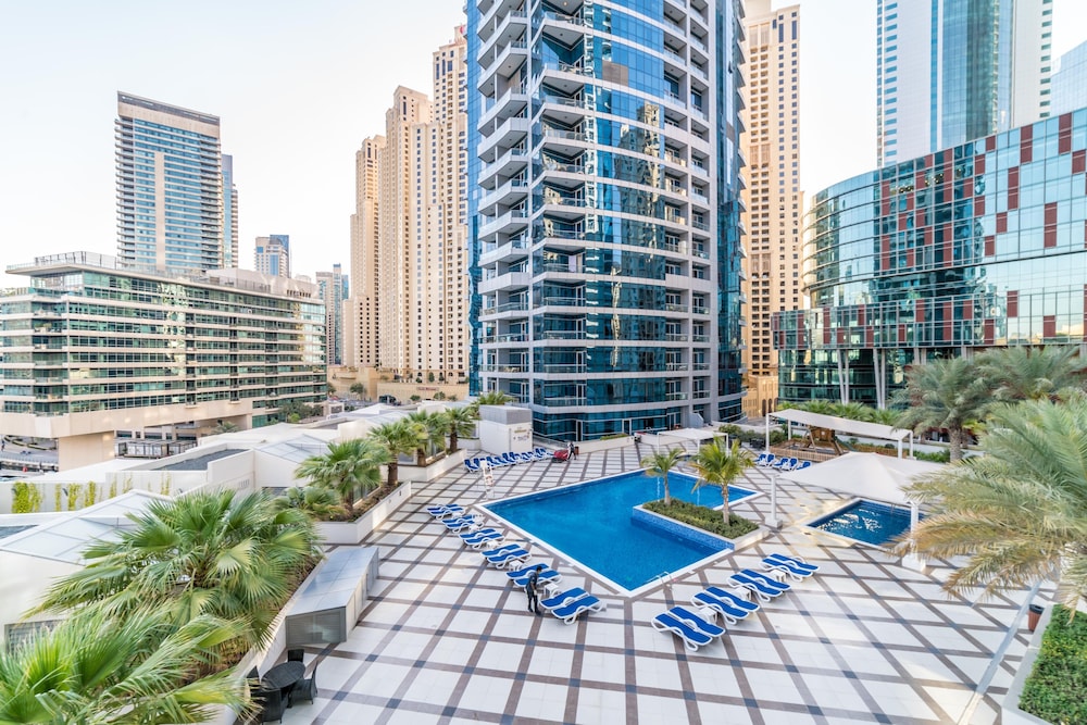 Dream Inn Dubai Bay Central