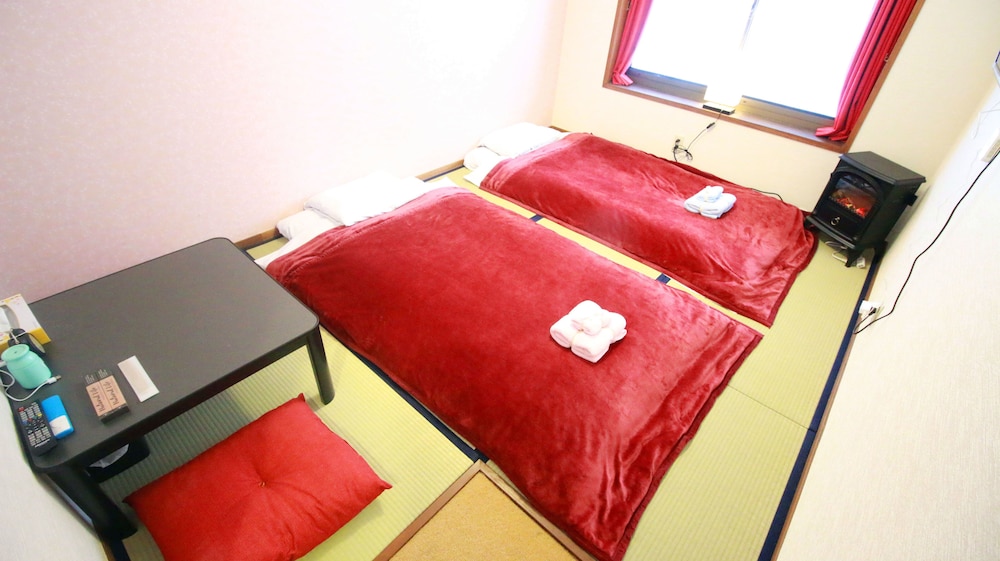 Lodge Q Hotel