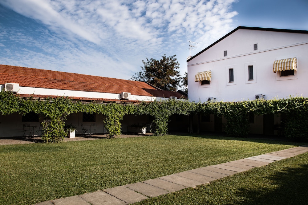 Masseria Macchia & Relais San Pio view 5