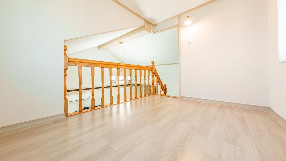 Geoje Peugeot Gomsol Petfriendly Pension