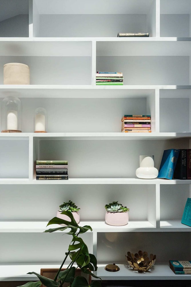 Lillie Road Residence B