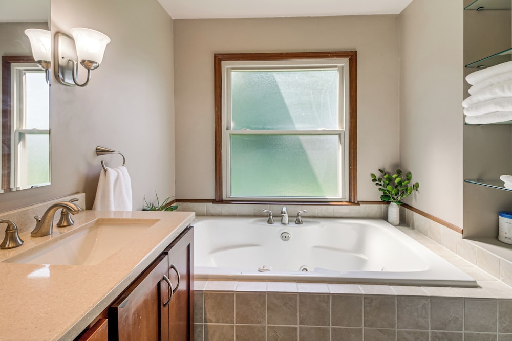 Spacious Home w/ Game Room, 2 Mi to Concord Mills!