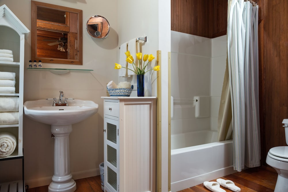Magnolia Springs B&B