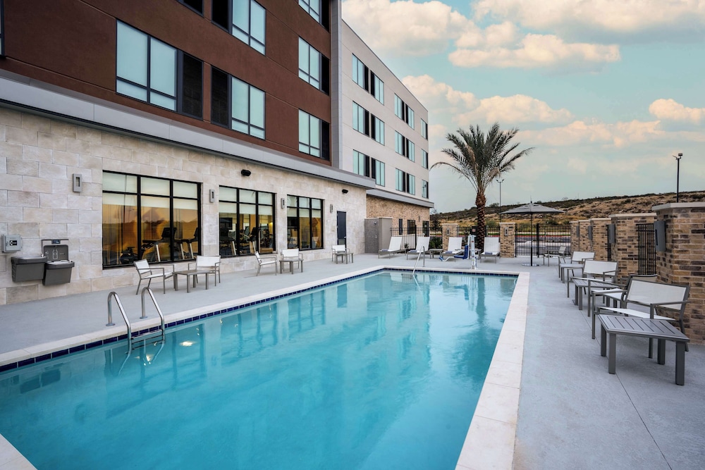 Hyatt Place Eagle Pass