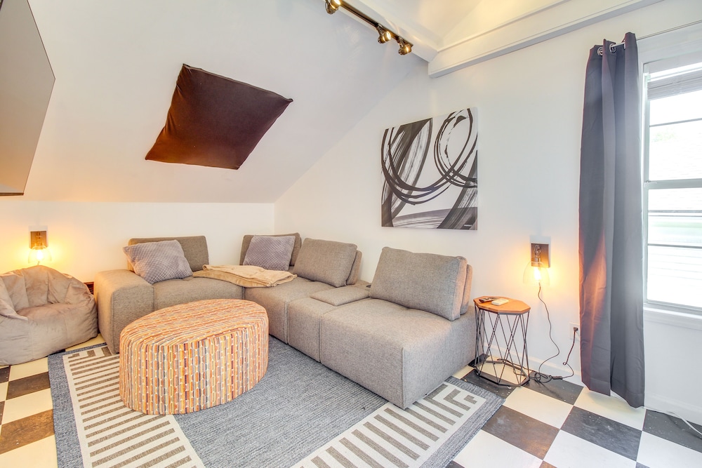 lounge