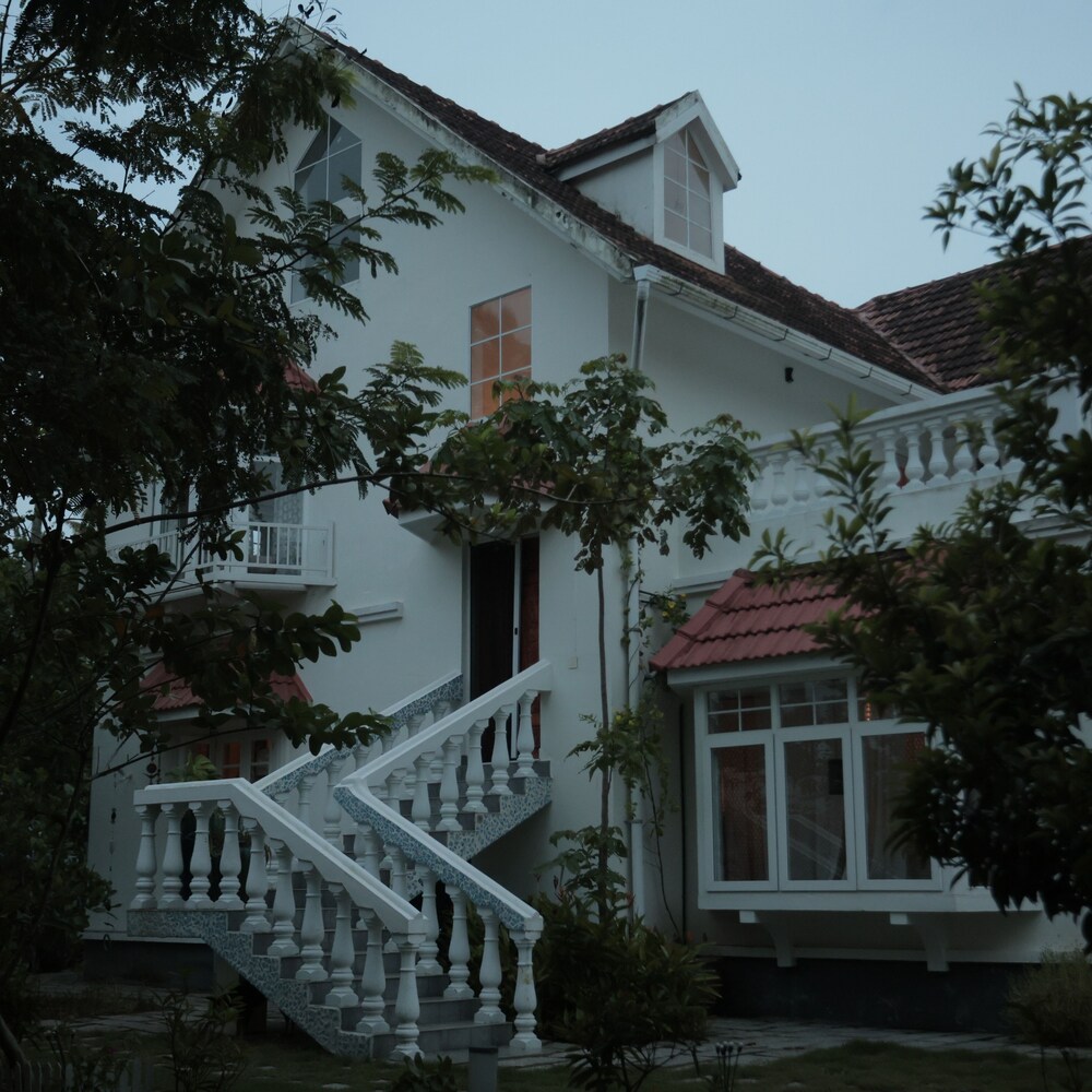 Palliath House-Heritage Villa Beachside