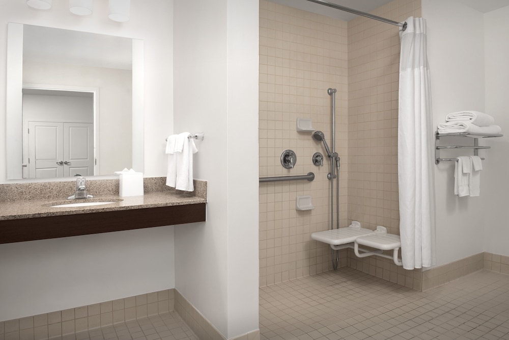 Cheyenne Vacations - TownePlace Suites by Marriott Cheyenne SW/Downtown Area - Property Image 2