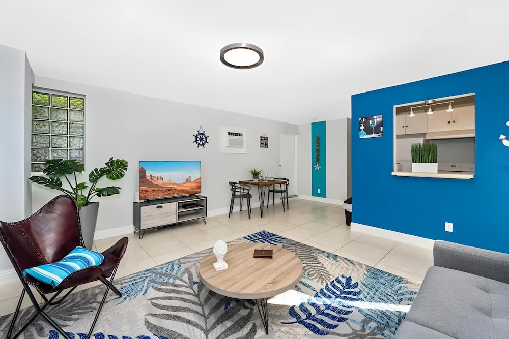 Ocean Breeze Home in Hollywood