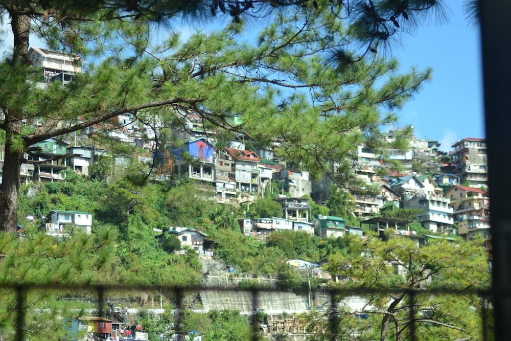 Baguio Hillhouse, Ask About Free Stay for Kids