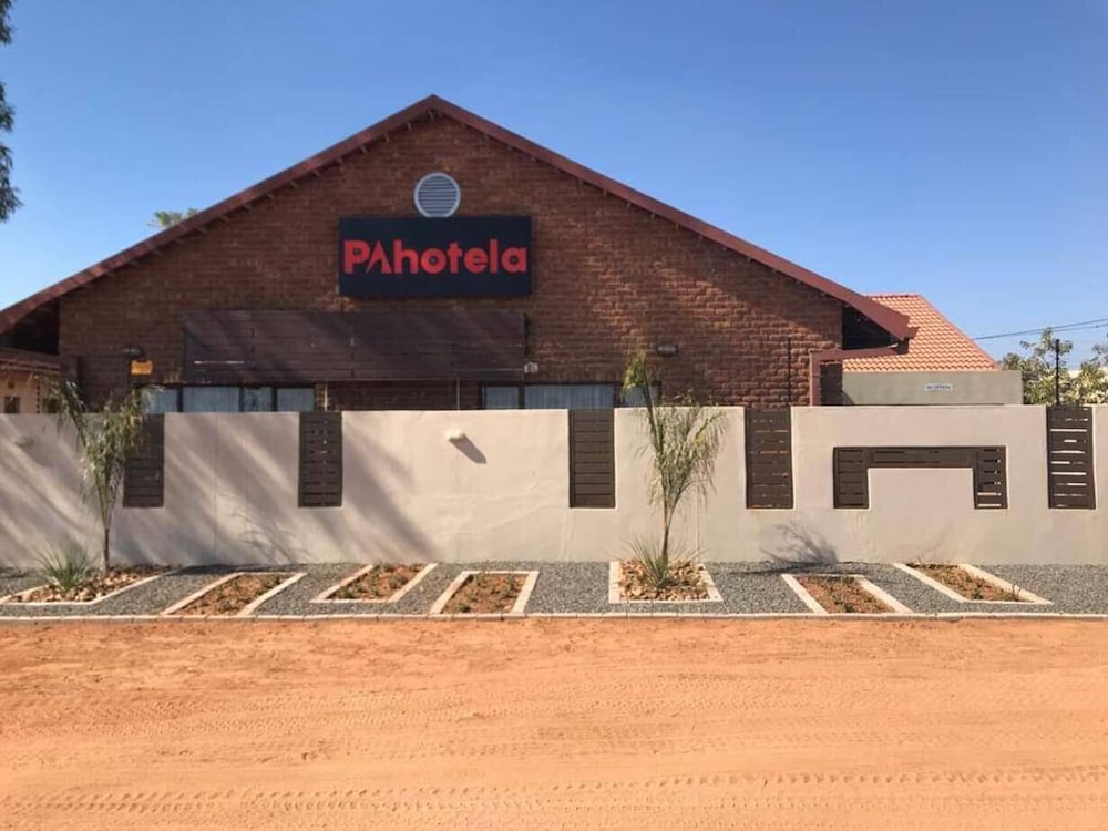 Pahotel Bed & Breakfast