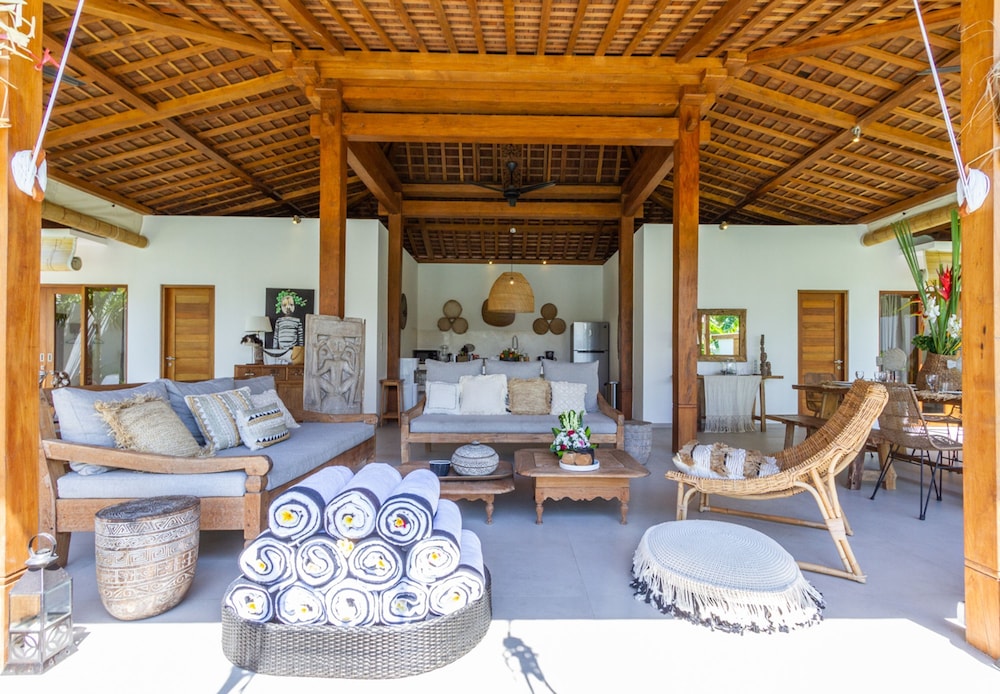 Villa Namu by Alfred in Bali - Family 5 BD Dream in Seminyak Oberoi Beach