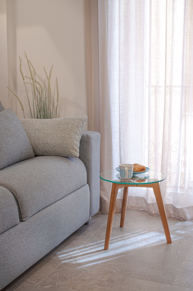ABAL Apartments - Barrio