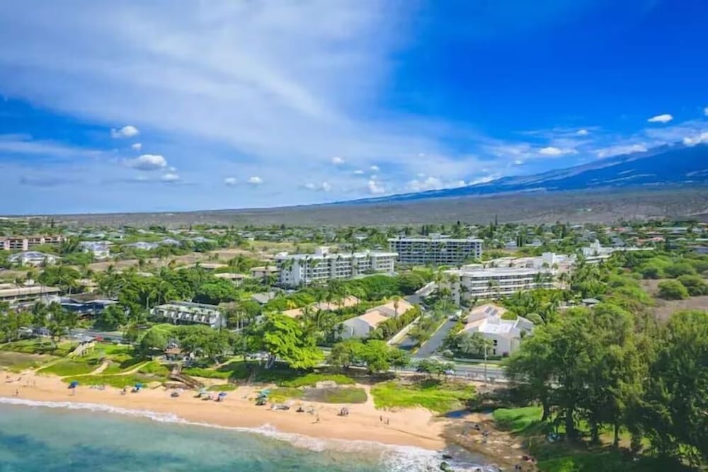 Signature Residences at Maui Banyan