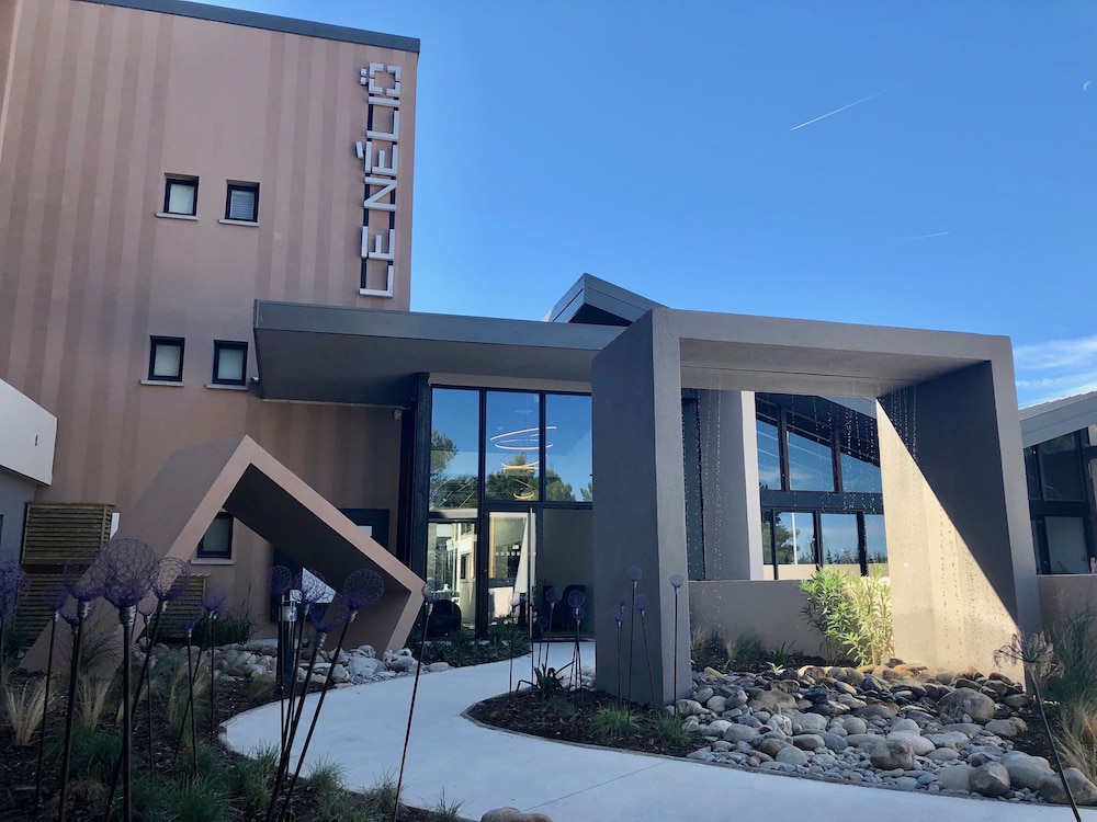 Hotel Hôtel Restaurant Le Nelio - Image 1