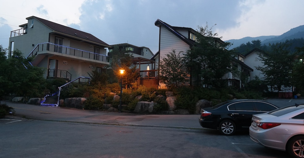 Club Olympia Pension & Resort