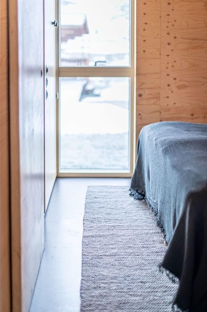 Aska Modern Cabin view 3