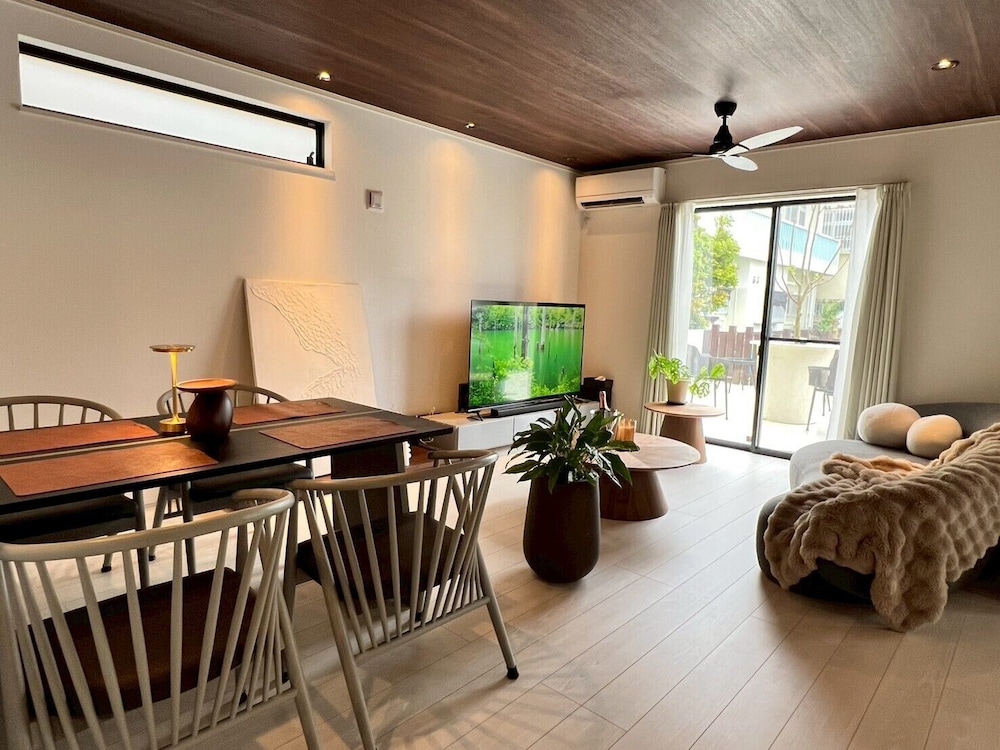 Seaside Condo Nagisa House