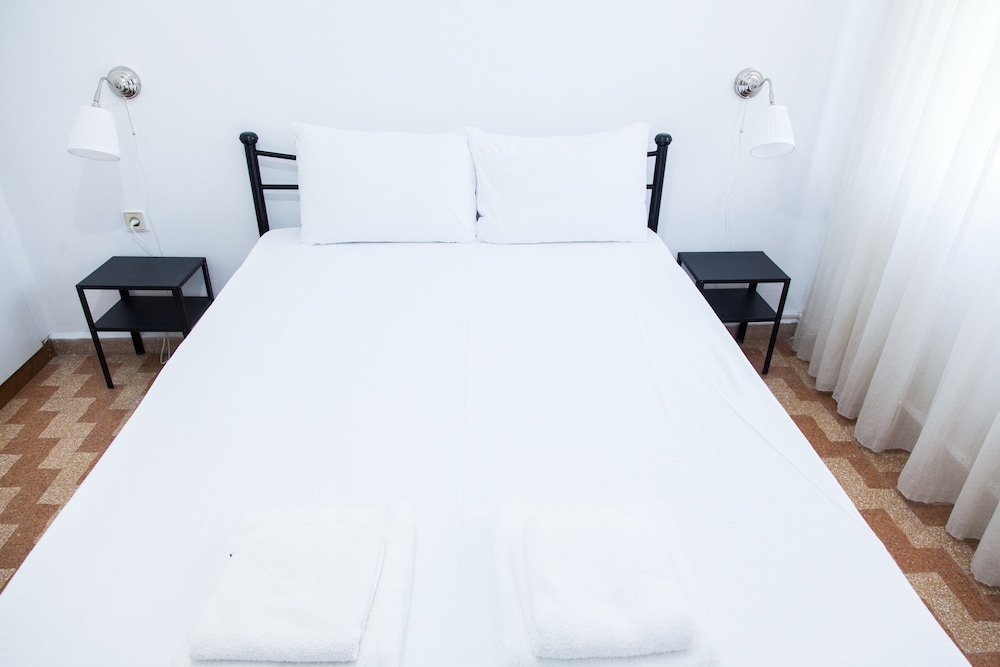 Beautiful Apartment in  Piraeus view 5