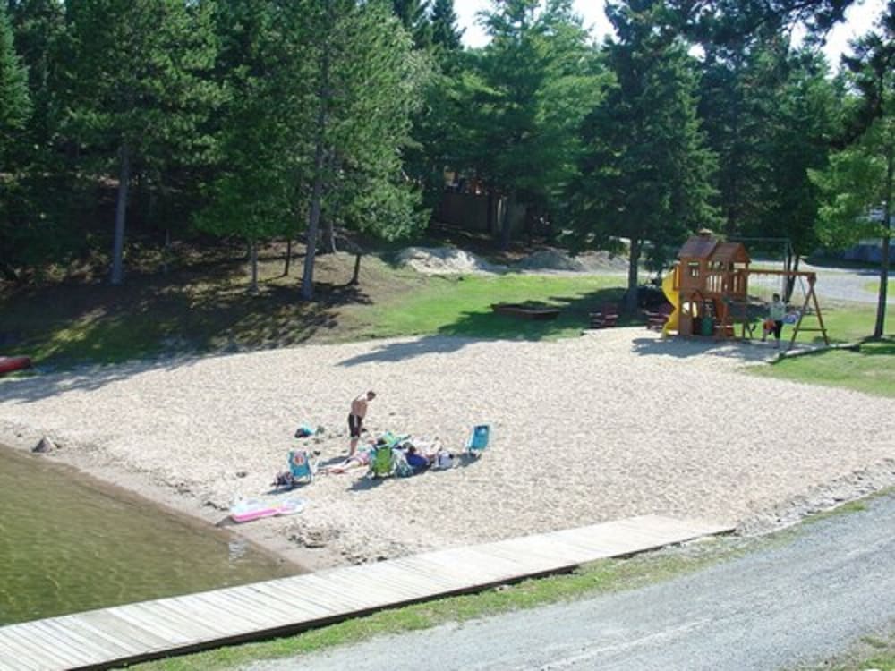 Tomahawk Resort