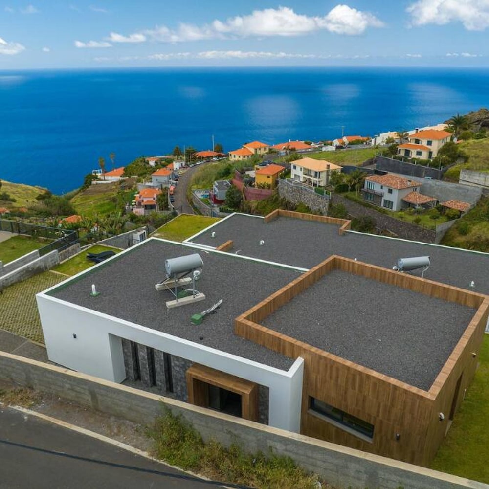 Casa Mozart I in Estreito da Calheta view 4