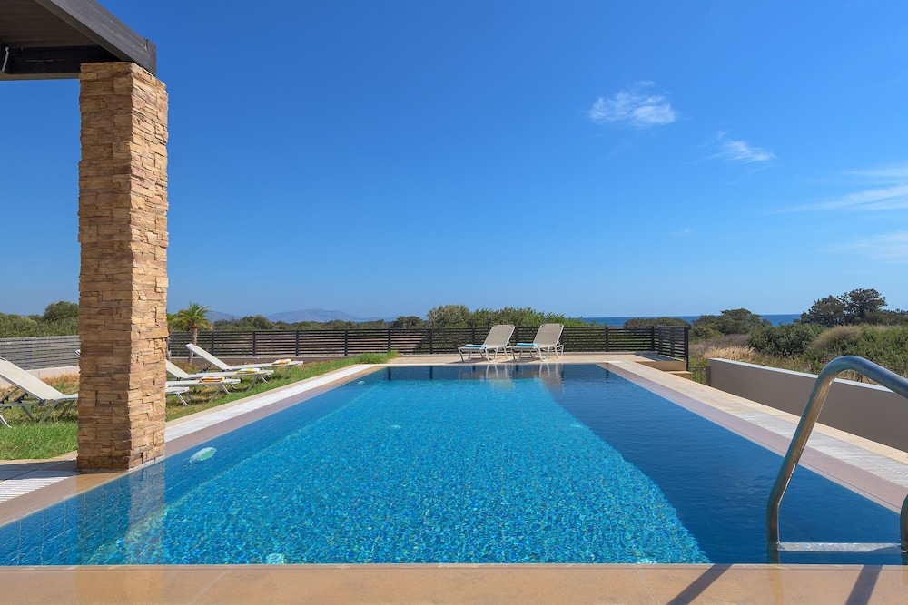 Blue Wave Villa