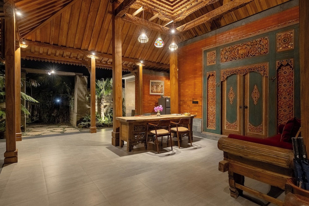 Agrapana Ubud Villa