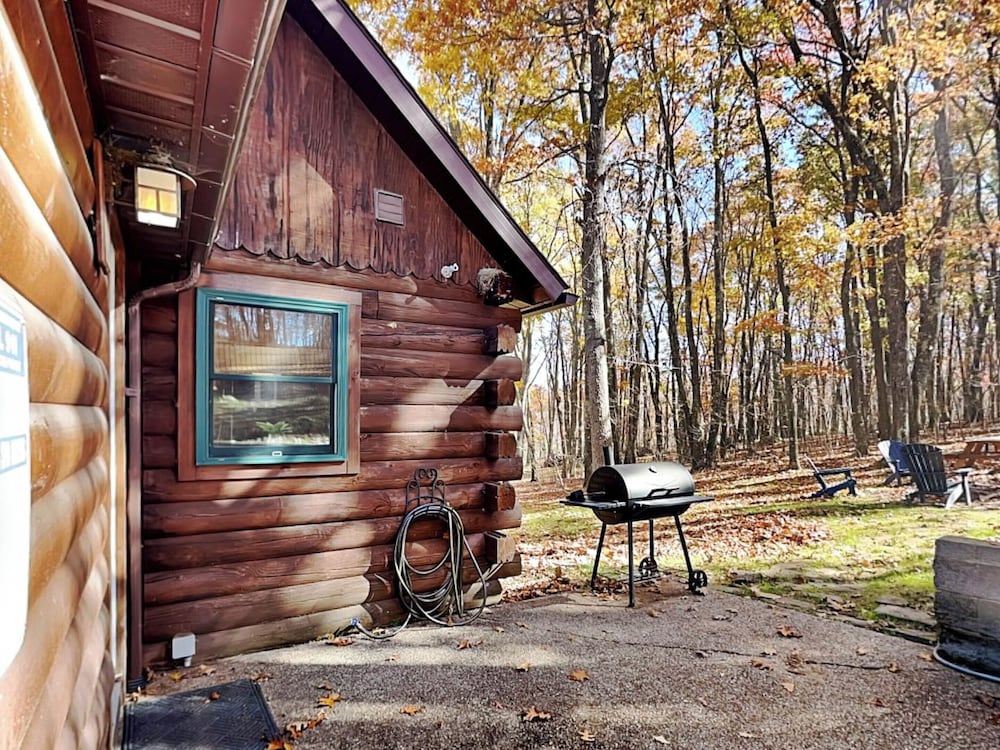 Cozy Cabin by Taylor Made Deep Creek