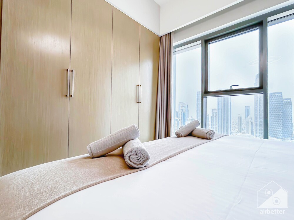 Spacious 3.5 Bedroom Apartment in Burj Royale
