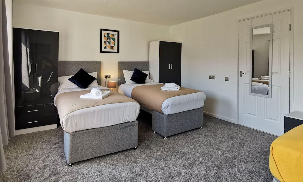 Clayton House by Your Lettings UK view 4