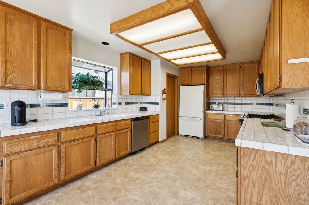 Tranquil Tahoe Retreat With Hot Tub 3 Bedroom Home by RedAwning