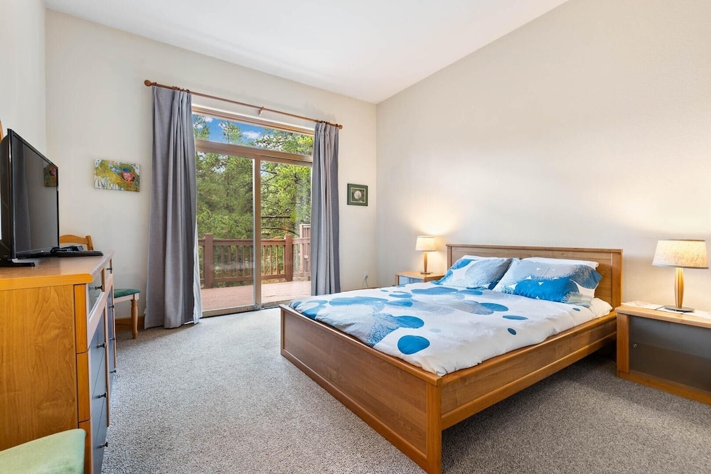 Waterdance 475a 5 Bedroom Townhouse by RedAwning view 2