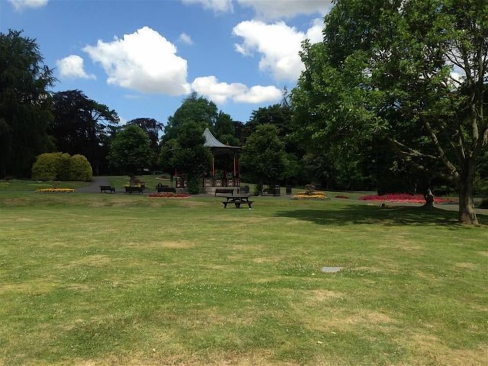 Frome Lodge House view 5