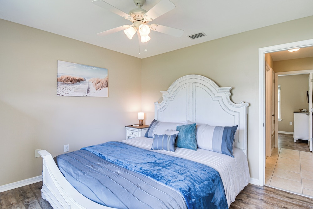 5 Mi to Gulf Beaches: Coastal Alabama Home